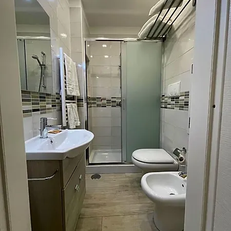 Casa Cavaliere Oda ve Kahvaltı Napoli